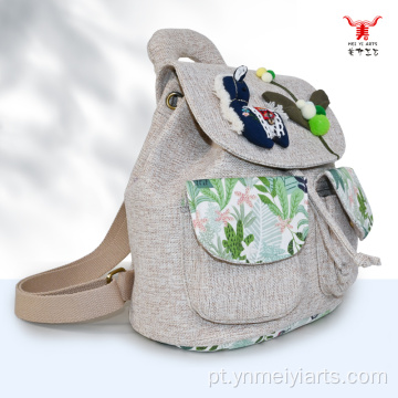 Mochila de linho de crochê artesanal adequada para viagens casuais